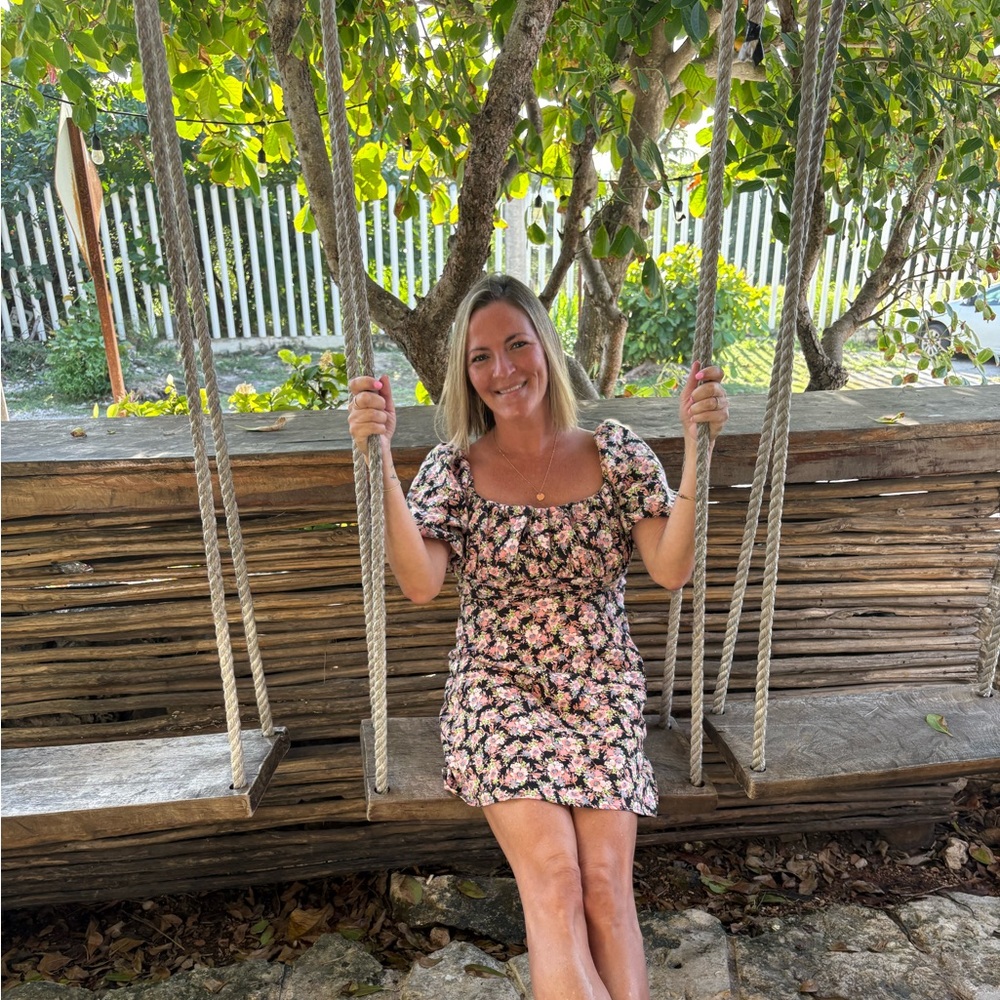 Meet your Posher, Alli